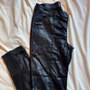 White House Black Market Faux Leather Skinny Pants with Zipper Detail – Size 4